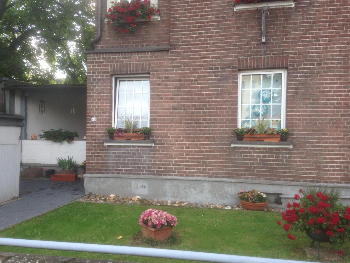 Dormitorium Kaarst Wohnraum Auf Zeit旅舍 外观 照片