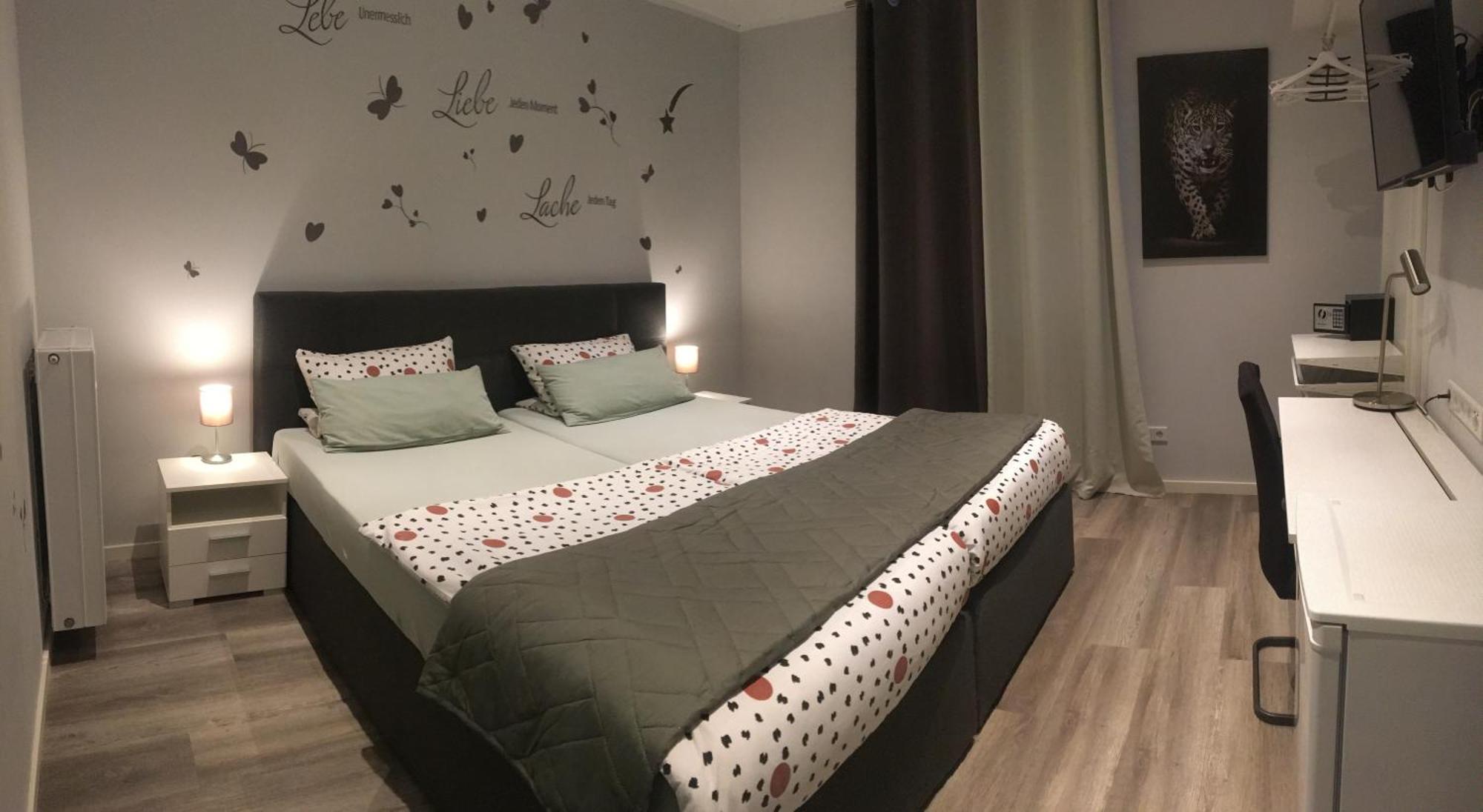 Dormitorium Kaarst Wohnraum Auf Zeit旅舍 外观 照片